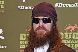 Si Robertson of 'Duck Dynasty' Makes His 'Veggie Tales' Cartoon Debut  [Video]