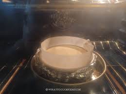 Wah pas banget ini buat yang gak punya peralatan rumah tangga seadanya di rumah. How To Make Soft Cotton Souffle Cheddar Cheesecake