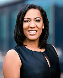 Beverly Cunningham's Instagram, Twitter & Facebook