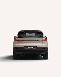 EC40 crossover chạy hoàn toàn bằng điện