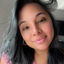 Mayra Gardner's Instagram, Twitter & Facebook