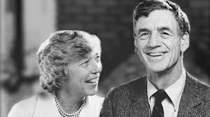 University, region gather to honor Danforth