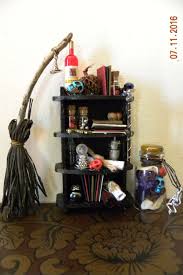 Witches Spell Kit Shelf Dolls House Wizards Harry Potter Spell Kit Halloween Display Broomstick Spell Jar Minature Witchy Wizardy Furniture 2 Pins