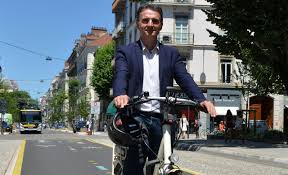 Toute l'actualité sur eric piolle. Les Verts Entendent Degenrer Les Cours D Ecoles Causeur