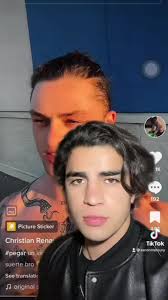 Chris Renaud Y Aaron