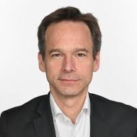 Alejandro Estruch's Instagram, Twitter & Facebook