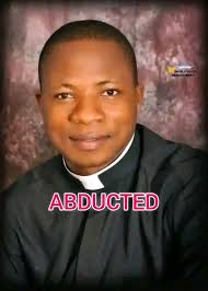 Fr. Damien's 25th Silver Jubilee Celebration in Mendi Diocese, Papua New  Guinea