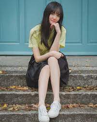 台灣混血美女林函均上網絡節目笑容可愛似天使被稱「混血蘿莉」 | Jdailyhk