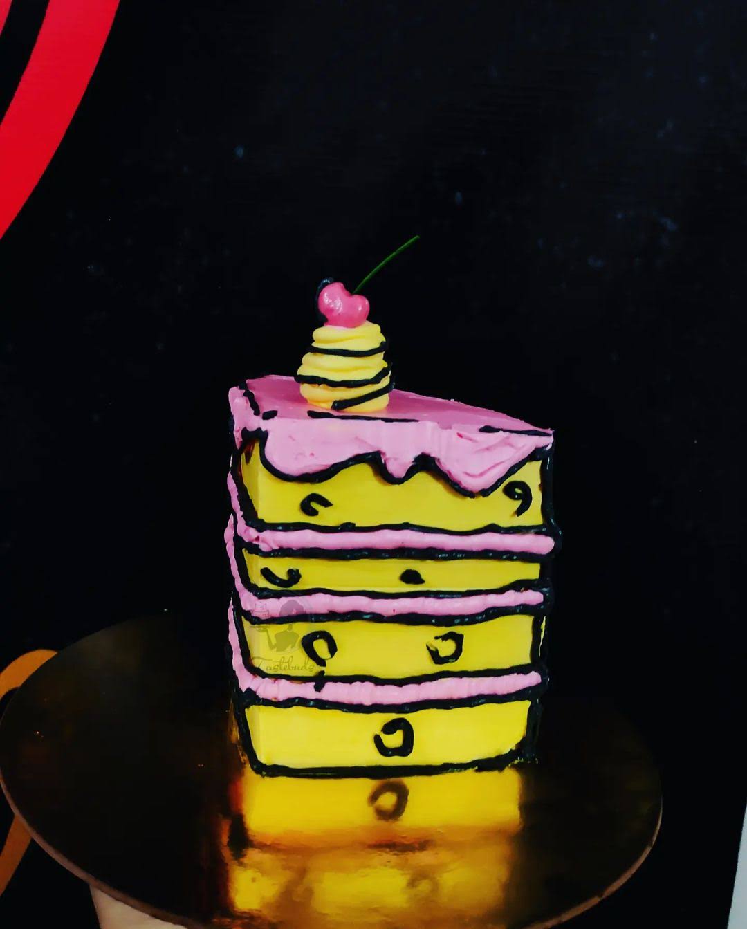 Trending Comic Cake!