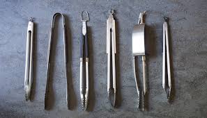 Über 7 millionen englische bücher. America S Test Kitchen Equipment Review Grill Tongs The Splendid Table