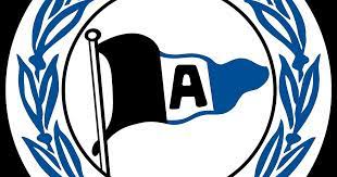 The shorts and socks are also red, though the socks do have some dark red and white trim. Arminia Quiztour Mit Der Oldtimerbahn Durch Bielefeld Nw De