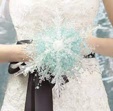 With the cost of wedding flowers averaging just under $2,000, you want to be sure you get the flowers you love at the price you. Not Sure Why I Find This So Interesting But I Think It Is Kinda Cute And Interesting Frozen Wedding Theme Frozen Wedding Winter Wonderland Wedding