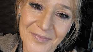 Hottest New DEWEY Cheek Look & Application