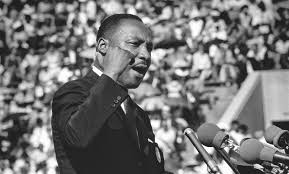 Montgomery otobüs boykotlarında liderlik etmiştir. El Dia De Martin Luther King