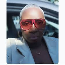 What are some outfit ideas for an island birthday baecation?