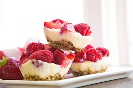 Cookies and cobbler, icebox cake and ice cream sundaes, parfait and frosé (and sorbet!)—these are our coolest, and easiest, summer sweets. Dessert Recipes Easy And Healthy Dessert Recipes
