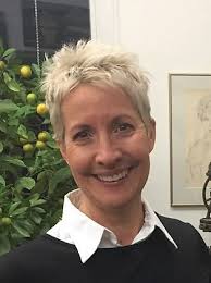 Elisabeth Anton's Instagram, Twitter & Facebook