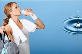 Un être humain peut mourir après seulement 48 heures sans aucune hydratation. Distension Vesicale Boire Trop D Eau Peut Mener A L Incontinence Sante Log