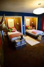 Get cozy with 'pioneer woman' ree drummond's new bedding collection. Pioneer Woman Home Garden Ree Drummond Guest Room Room Girls Bedroom
