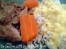 Poule Au Riz Sauce Au Curry Recette Ptitchef Recette En 2020 Poule Au Riz Riz Au Curry Riz