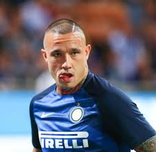 Radja nainggolan (born 4 may 1988) is a belgian professional footballer who last played as a midfielder for italian club inter milan. Fussball Inter Mailand Suspendiert Nainggolan Welt