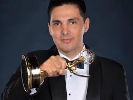 Ecuatoriano ganador de trece premios Emmy teme su deportacion de EE.UU.