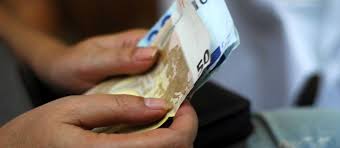 Πως αμείβεται η ημέρα του αγίου πνεύματος. Pws Ameibetai H Argia Toy Agioy Pneymatos Ston Idiwtiko Tomea Alfavita