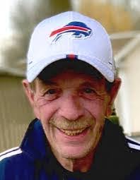 Roxanne Devine's Instagram, Twitter & Facebook