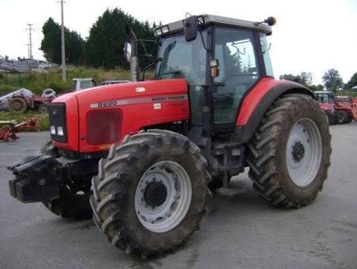 Massey Ferguson 8220 Tractor