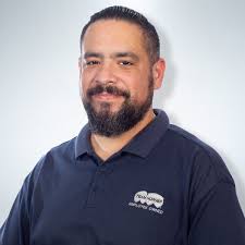 Efrain Diaz's Instagram, Twitter & Facebook