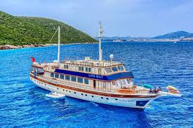 Merrill stubing on the love boat and television newswriter murray slaughter on the mary tyler moore show, died saturday, his nephew said. Gulet Love Boat Ex Bb 2 A 38m Luxury Party Boat With 16 Cabins For Up To 36 Guest For Gulet Charter In The Aegean And Mediterranean