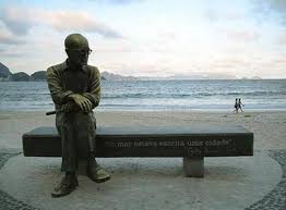 Mulher Que Danificou Estatua De Drummond E Suspeita De Homicidio Hoje Sao Paulo