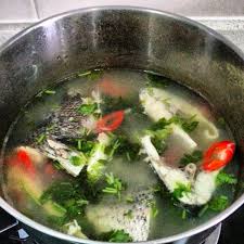 Sup ikan kuah asam sangat cocok bila disajikan pada saat cuaca dingin saat berkumpul bersama berikut cara membuat sup ikan kuah asam versi gingsul.com yang terangkum dalam resep sup. Resepi Sup Ikan Siakap Ala Thai Selain Rasanya Yang Memang Sedap Khasiatnya Memang Terbaik Utk Pulihkan Kesihatan Viral Purba