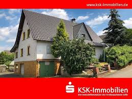 61 häuser zum kauf in waldbröl auf immobilo.de ✓ egal ob reihenhaus, einfamilienhaus oder stadtvilla ✓ mit immobilo.de das traumhaus finden und kaufen! Haus Zum Verkauf 51545 Waldbrol Mapio Net