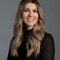 Kimberly Hadley's Instagram, Twitter & Facebook