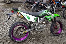 Kawasaki klx150 yang di modifikasi adalah klx 150s 2010. 40 Gambar Modifikasi Kawasaki Klx 150 Keren Terbaru Modif Drag