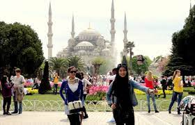sultanahmet park in istanbul great place to while away time great places istanbul park
