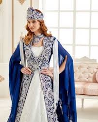 Hint Isleme Kadife Sax Mavi Bindalli Dunyanin Heryerinden Bindalli Ve Gelinlik Siparisi Verebilirsiniz Whatsapp 90 554 803 8823 Moda Stilleri Kiyafet Kadife