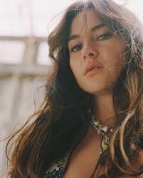 The shailenewoodley community on reddit. Shailene Woodley On Instagram Who What Wear Shailene Woodley Photoshoot Shailene Woodley Hair Shailene Woodley