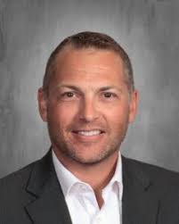 Julius High's Instagram, Twitter & Facebook