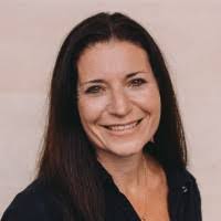 Abbe Muta's Instagram, Twitter & Facebook