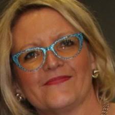 Siobhan Hurley (@IceQuee36636464)