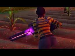 Quest'arma di precisione può sparare attraverso le superfici, ma una simile potenza è controbilanciata da uno svantaggio: Eliminazioni Con Il Cannone A Rotaia Fortnite Youtube