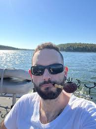 Ethan Rayburn's Instagram, Twitter & Facebook