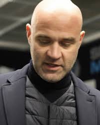 Toujours bon de la pizza post tournois @pizza_salvatore Une nouveauté au  menu : les mozzarellas frits 🧀 De la mozzarella bien fondante, enrobée  d'une panure croustillante nature ou Nashville🫣😮‍💨