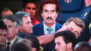 Jose mourinho steals the clasico headlines with crazy eye gouge of barcelona assistant august 18th, 2011 a thrilling supercoppa second leg may have seen. Barcelona Cult Figure The Observer Finally Opens Up On Mourinho S Infamous Eye Poke On Tito Vilanova