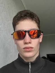 Oakley sunglasses badman