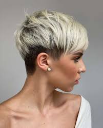A straight bob with cute bangs can turn out to be the best business hairstyle for young professionals. The Top 25 Professional Hairstyles For Women For The Office