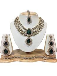 Black And Gold Jewelry Set Indian Bollywood Design Dark Green Stones White Cz Kundan Https Www Amazon Com Dp B01kc09 Womens Jewelry Necklace Indian Jewelry Sets Kundan Jewellery Set