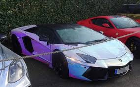 .emiliano françois aubameyang ha mostrado su gran colección de autos, valorada en 2,6 inicio/industria/autos de colección/la increíble colección personalizada de aubameyang. Arsenal Star Pierre Emerick Aubameyang Shows Off Supercar Collection Worth 850 000 Outside Luxury Hotel Mirror Online